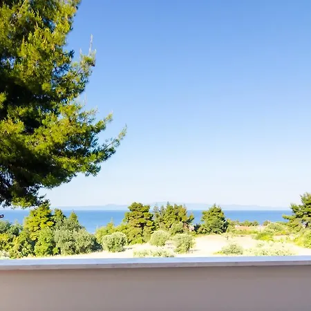 Holiday home White Rose Kriopigi